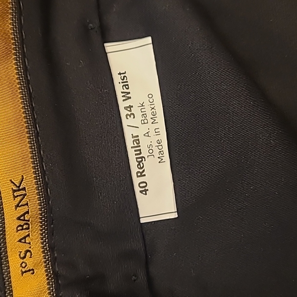 EUC Jos. A. Bank 100% Wool Signature Gold Traditional Fit Suit - Picture 14 of 17